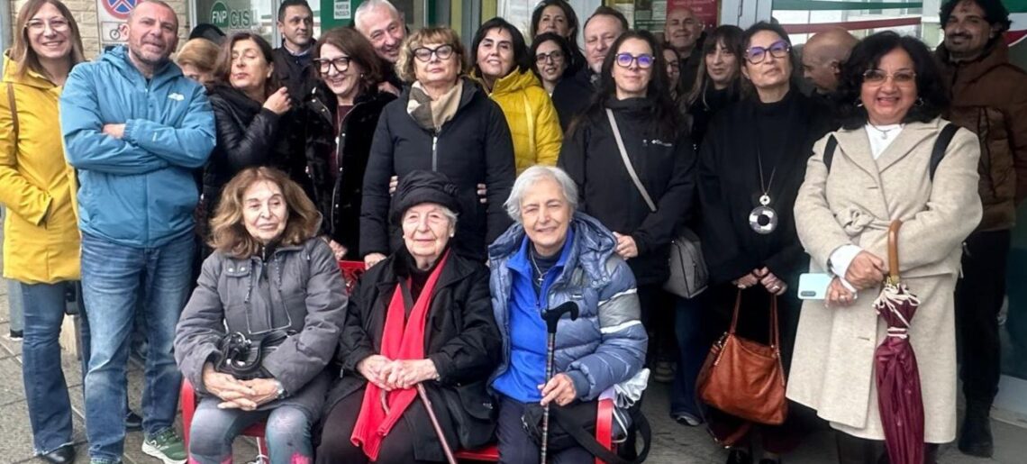 Panchina rossa alla Cisl di Foligno, Petrini: “25 Novembre sia impegno di ogni giorno”