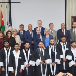 Diploma per i 18 allievi dei corsi di formazione organizzati da Formedil Perugia in Giordania